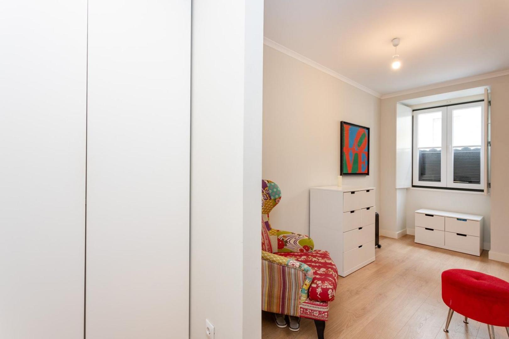 2br Terrasse Townhouse Style With Ac | By Airnest Lisbon