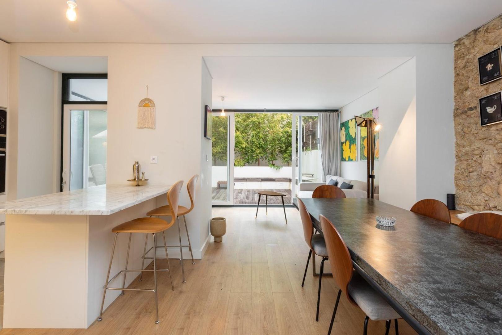 2br Terrasse Townhouse Style With Ac | By Airnest Apartment Lisbon