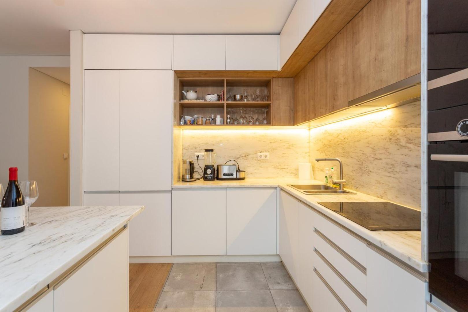 2br Terrasse Townhouse Style With Ac | By Airnest * Lisbon
