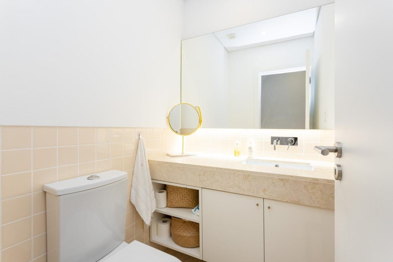 2br Terrasse Townhouse Style With Ac | By Airnest Lisboa
